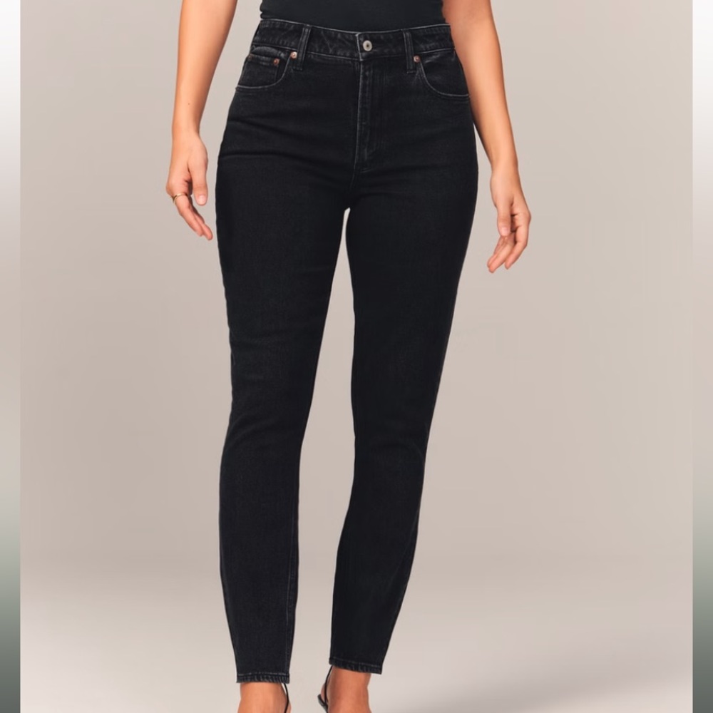 Abercrombie & Fitch High Rise Skinny Jean